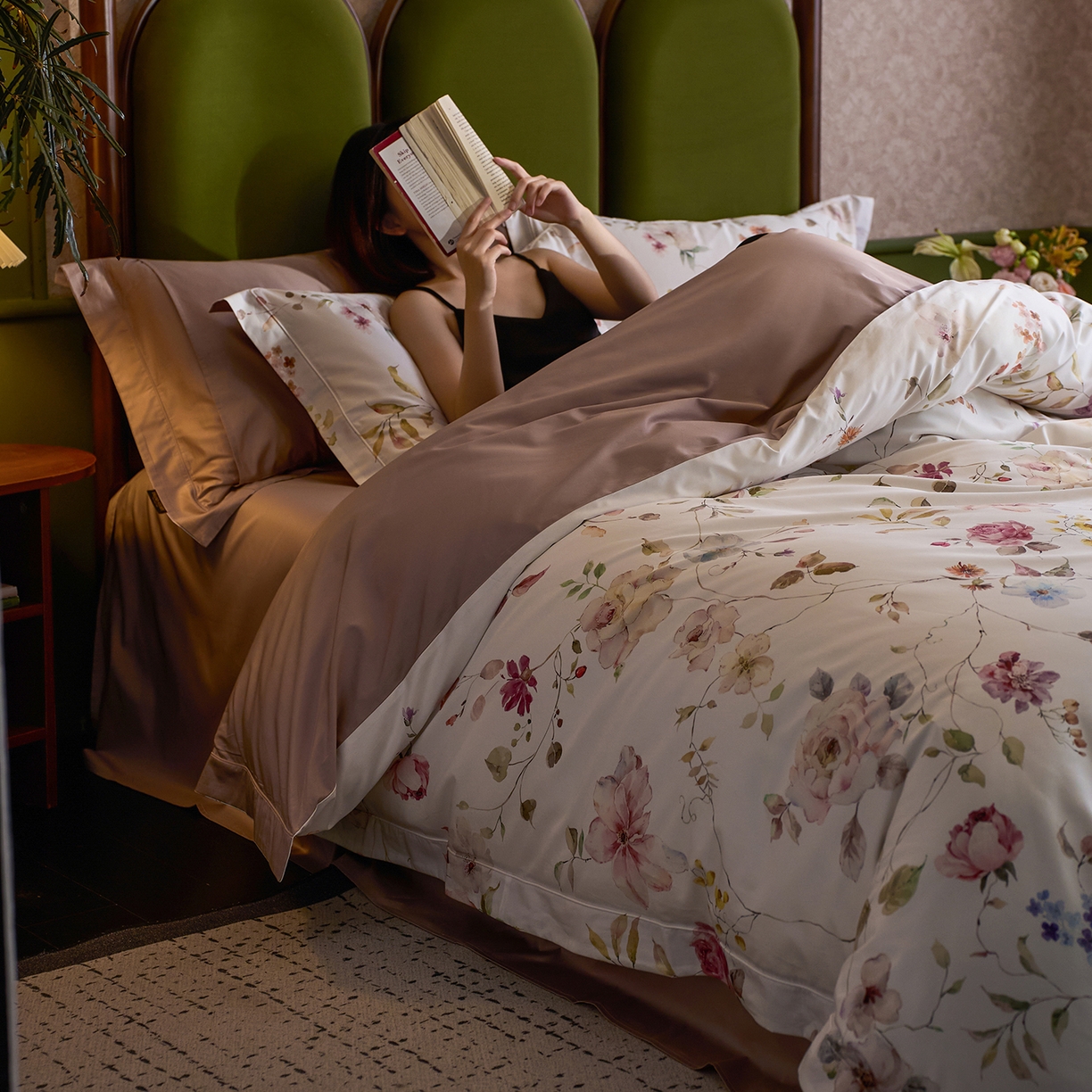 91家纺网 家纺一手货源 找家纺 2025新款 【不断货】70SA类轻奢长绒棉印花四件套正品YKK拉链+精品做工+独版（控价，不低于458） 满芳庭