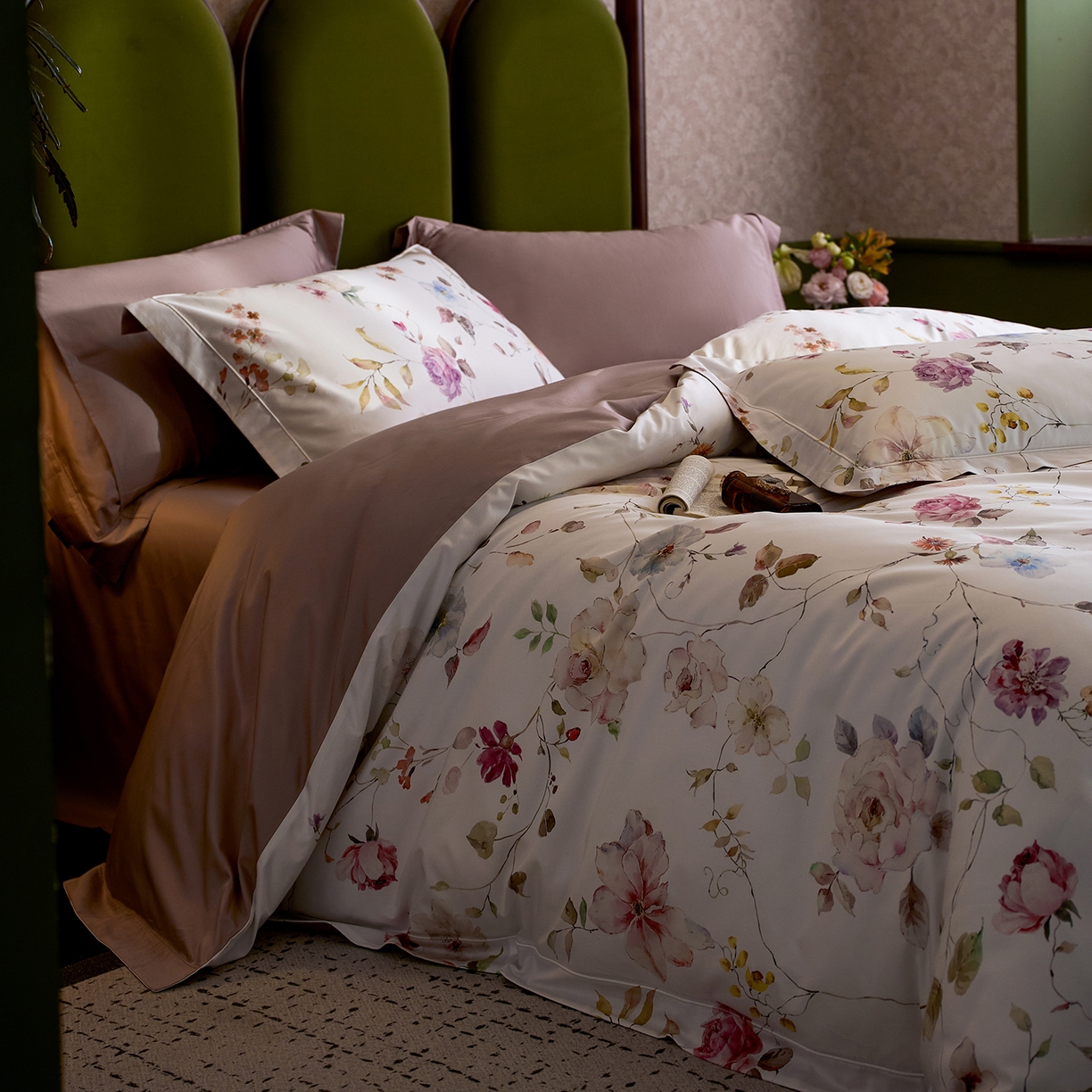 91家纺网 家纺一手货源 找家纺 2025新款 【不断货】70SA类轻奢长绒棉印花四件套正品YKK拉链+精品做工+独版（控价，不低于458） 满芳庭