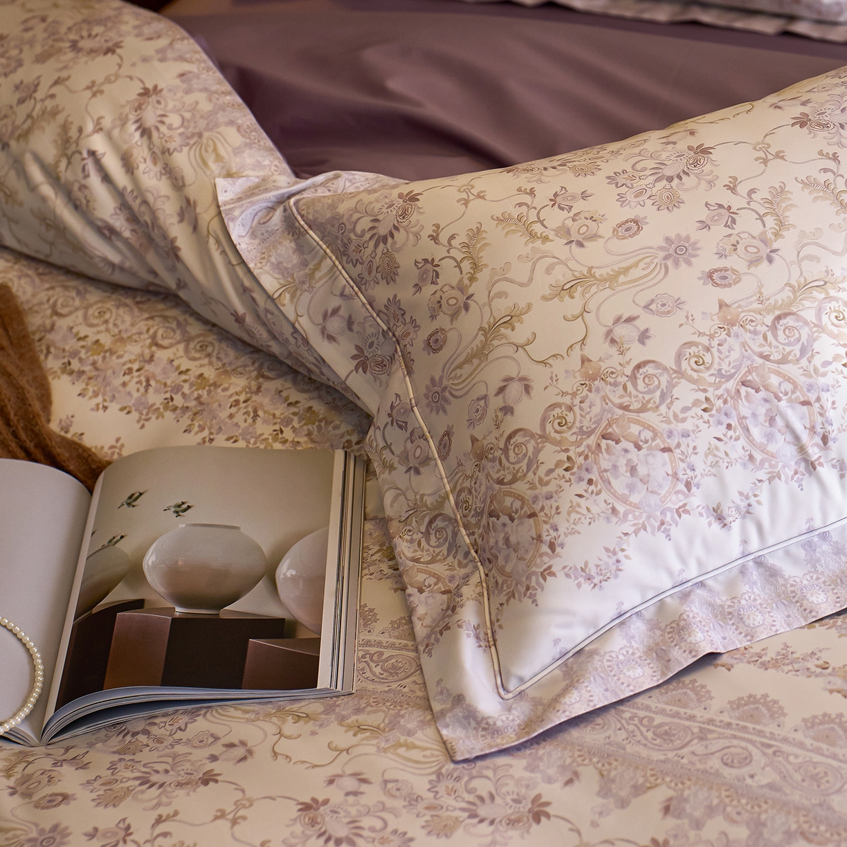 91家纺网 家纺一手货源 找家纺 2025新款 【不断货】70SA类轻奢长绒棉印花四件套正品YKK拉链+精品做工+独版（控价，不低于458） 西曼花诗