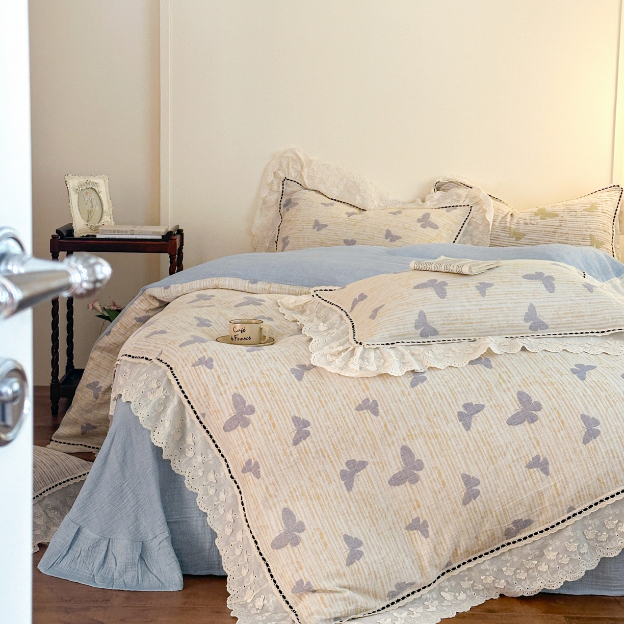 91家纺网 家纺一手货源 找家纺 （总）淑女公社家纺 2025秋冬新款法式空气提花皱皱纱四件套-蝶舞