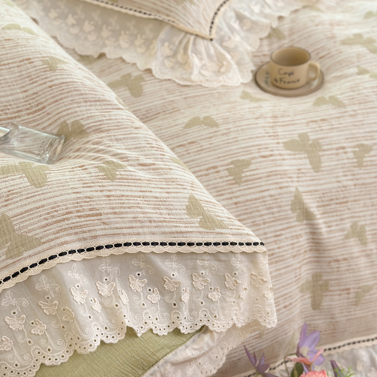 91家纺网 家纺一手货源 找家纺 淑女公社家纺 2025秋冬新款法式空气提花皱皱纱四件套-蝶舞 蝶舞 抹茶绿