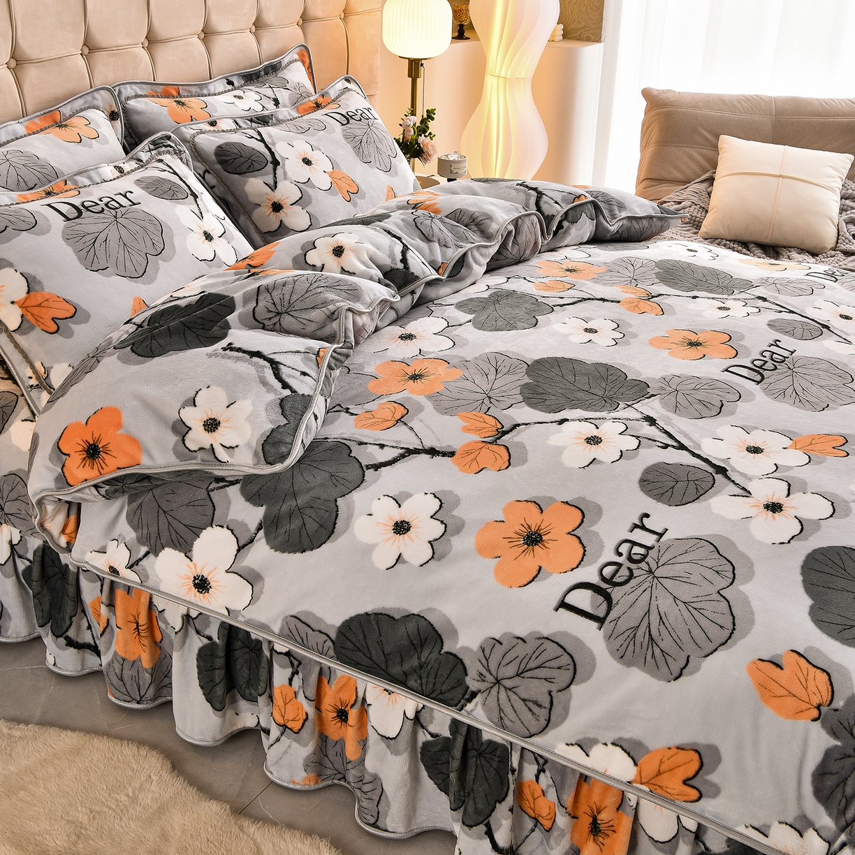 91家纺网 家纺一手货源 找家纺 博兰蒂 2025新款床裙款高克重牛奶绒印花四件套 春花秋拾