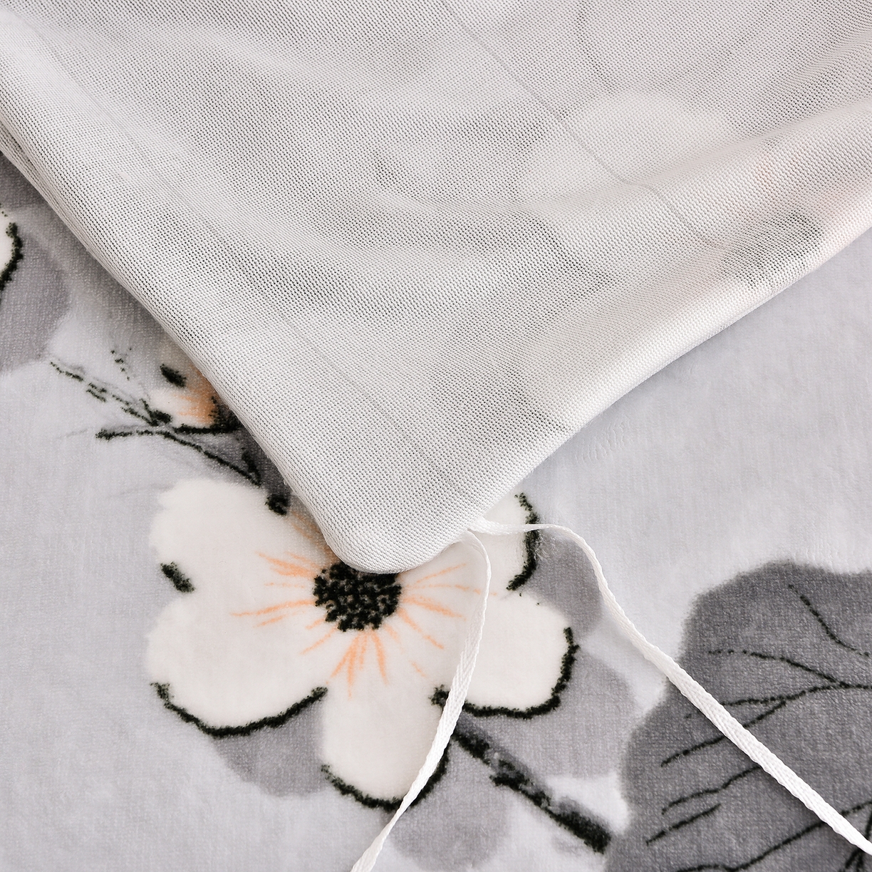 91家纺网 家纺一手货源 找家纺 博兰蒂 2025新款床裙款高克重牛奶绒印花四件套 春花秋拾