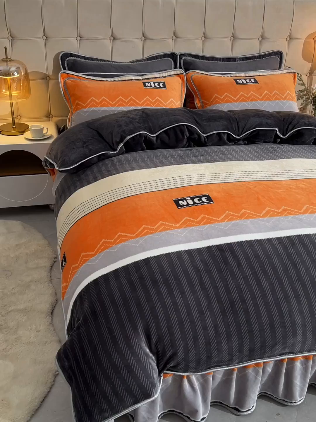 91家纺网 家纺一手货源 找家纺 博兰蒂 2025新款床裙款高克重牛奶绒印花四件套 爵士格调