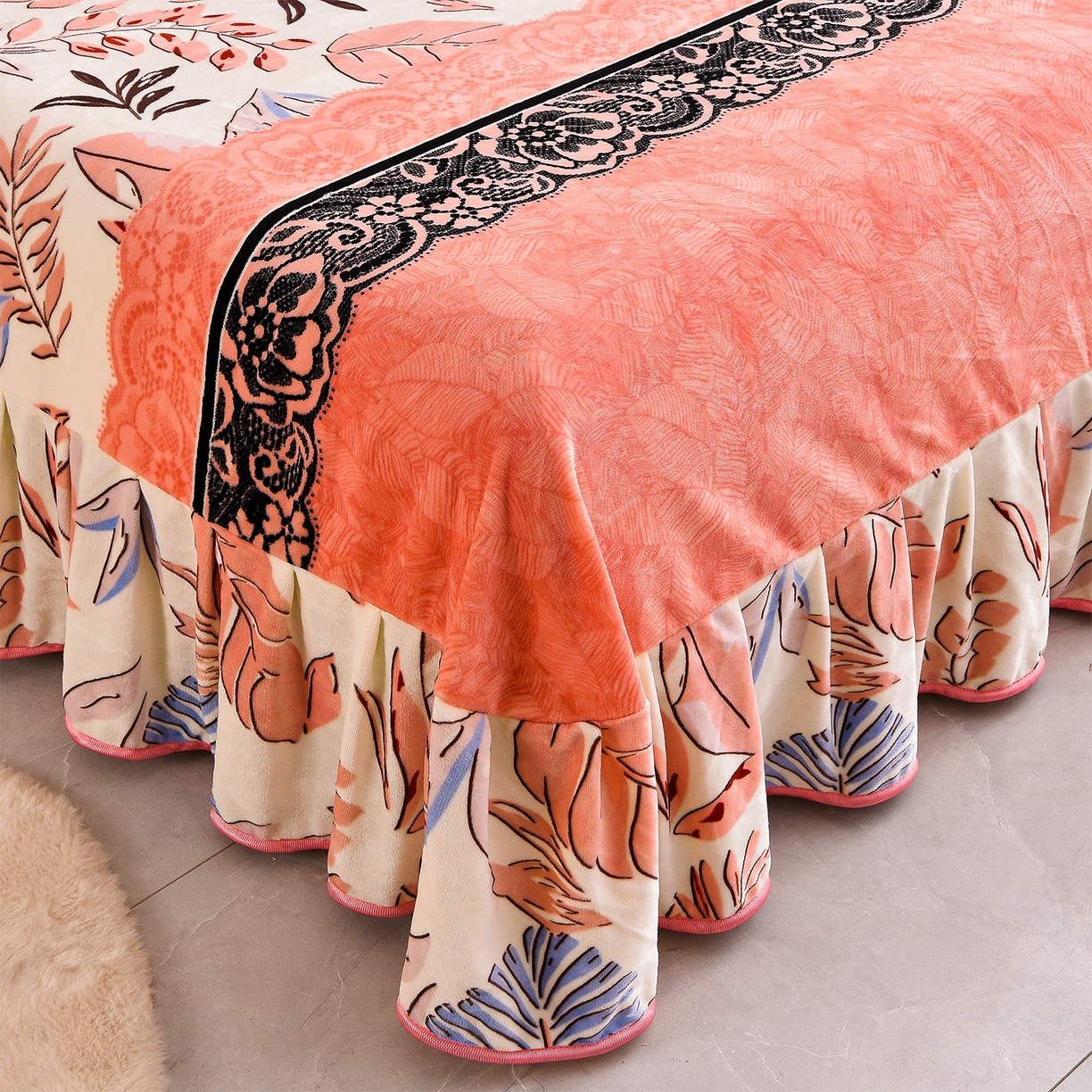 91家纺网 家纺一手货源 找家纺 博兰蒂 2025新款床裙款高克重牛奶绒印花四件套 梦幻花语