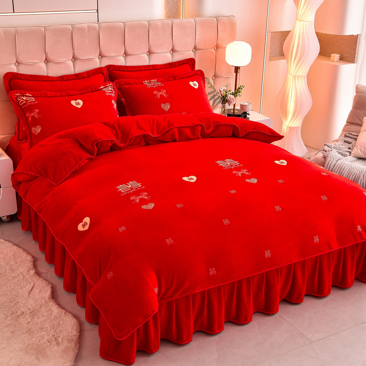 91家纺网 家纺一手货源 找家纺 博兰蒂 2025新款床裙款高克重牛奶绒印花四件套 同心结