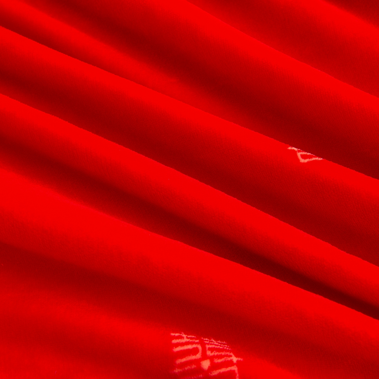 91家纺网 家纺一手货源 找家纺 博兰蒂 2025新款床裙款高克重牛奶绒印花四件套 同心结