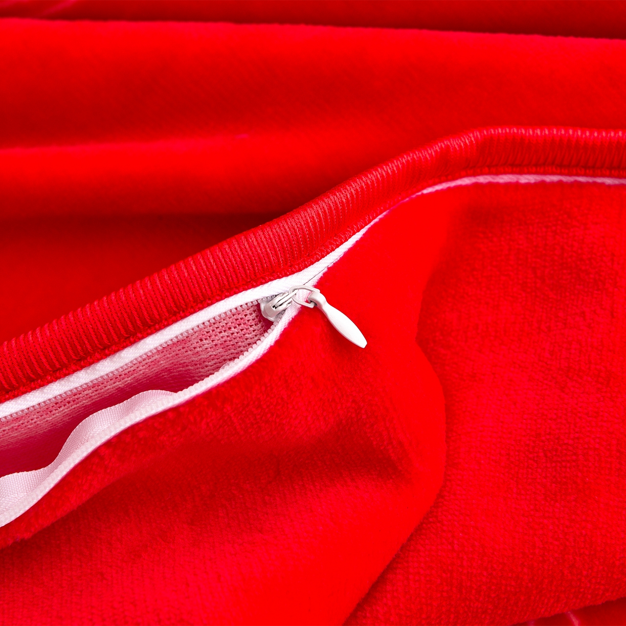 91家纺网 家纺一手货源 找家纺 博兰蒂 2025新款床裙款高克重牛奶绒印花四件套 喜结良缘