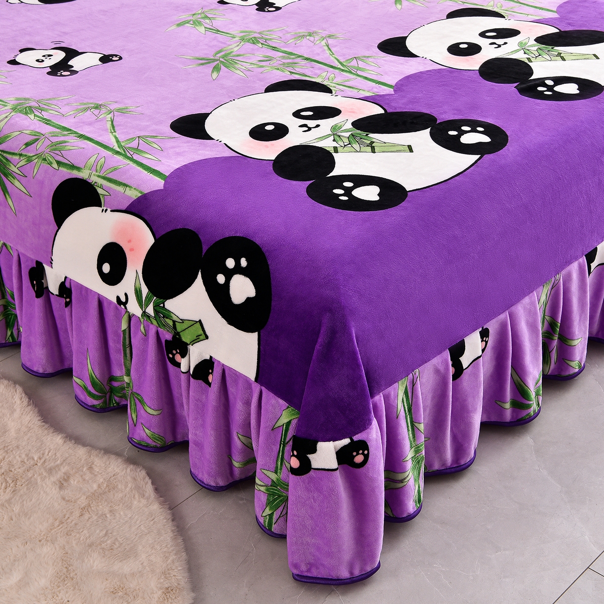 91家纺网 家纺一手货源 找家纺 博兰蒂 2025新款床裙款高克重牛奶绒印花四件套 熊猫-紫