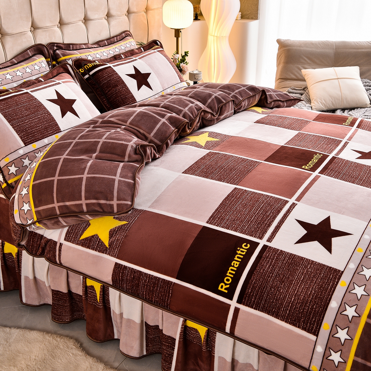 91家纺网 家纺一手货源 找家纺 博兰蒂 2025新款床裙款高克重牛奶绒印花单被套 浪漫之星