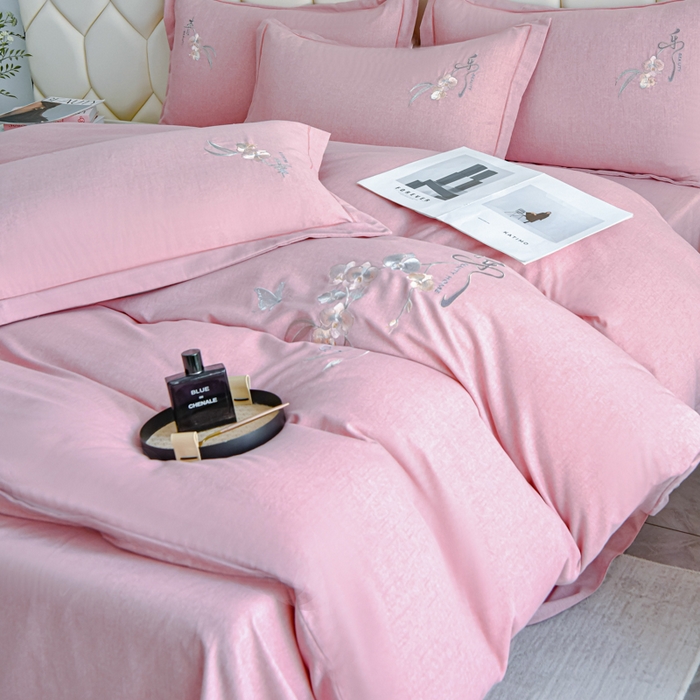 91家纺网 家纺一手货源 找家纺 U品汇 2025新品长绒棉加厚全棉纯棉磨毛刺绣花四件套生态磨毛套件 扶摇-红豆沙