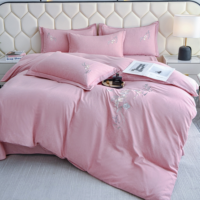 91家纺网 家纺一手货源 找家纺 U品汇 2025新品长绒棉加厚全棉纯棉磨毛刺绣花四件套生态磨毛套件 扶摇-红豆沙