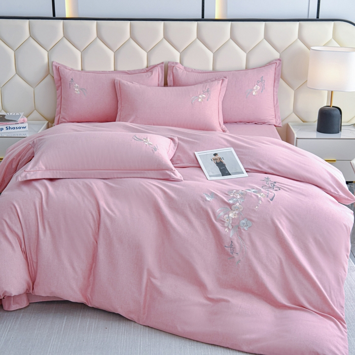 91家纺网 家纺一手货源 找家纺 U品汇 2025新品长绒棉加厚全棉纯棉磨毛刺绣花四件套生态磨毛套件 扶摇-红豆沙