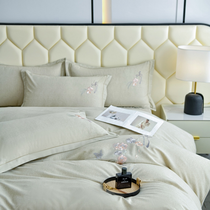 91家纺网 家纺一手货源 找家纺 U品汇 2025新品长绒棉加厚全棉纯棉磨毛刺绣花四件套生态磨毛套件 扶摇-灰咖