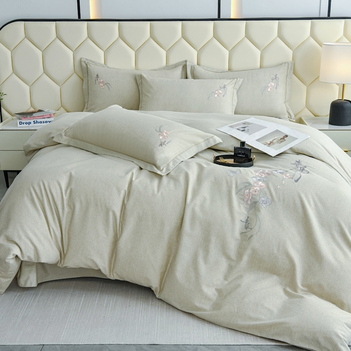 91家纺网 家纺一手货源 找家纺 U品汇 2025新品长绒棉加厚全棉纯棉磨毛刺绣花四件套生态磨毛套件 扶摇-灰咖