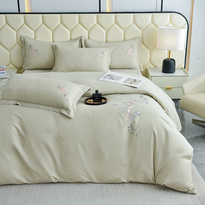 91家纺网 家纺一手货源 找家纺 U品汇 2025新品长绒棉加厚全棉纯棉磨毛刺绣花四件套生态磨毛套件 扶摇-灰咖