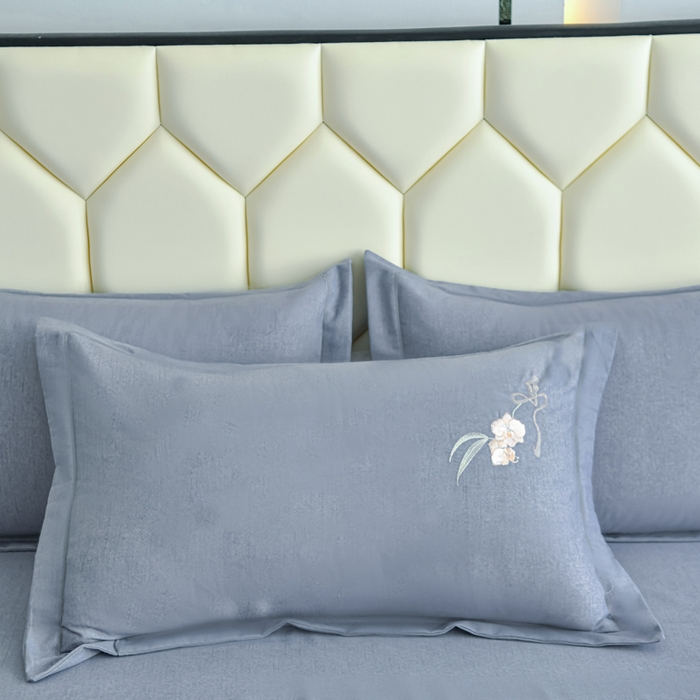 91家纺网 家纺一手货源 找家纺 U品汇 2025新品长绒棉加厚全棉纯棉磨毛刺绣花四件套生态磨毛套件 扶摇-罗马灰