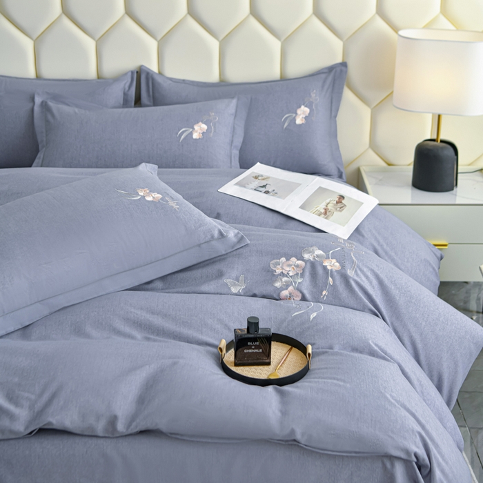 91家纺网 家纺一手货源 找家纺 U品汇 2025新品长绒棉加厚全棉纯棉磨毛刺绣花四件套生态磨毛套件 扶摇-罗马灰