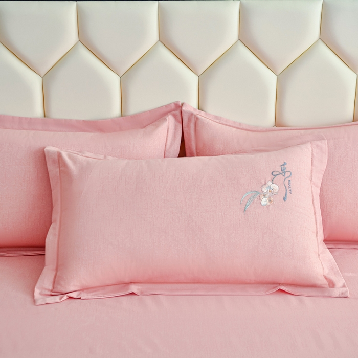 91家纺网 家纺一手货源 找家纺 U品汇 2025新品长绒棉加厚全棉纯棉磨毛刺绣花四件套生态磨毛套件 扶摇-糖粉