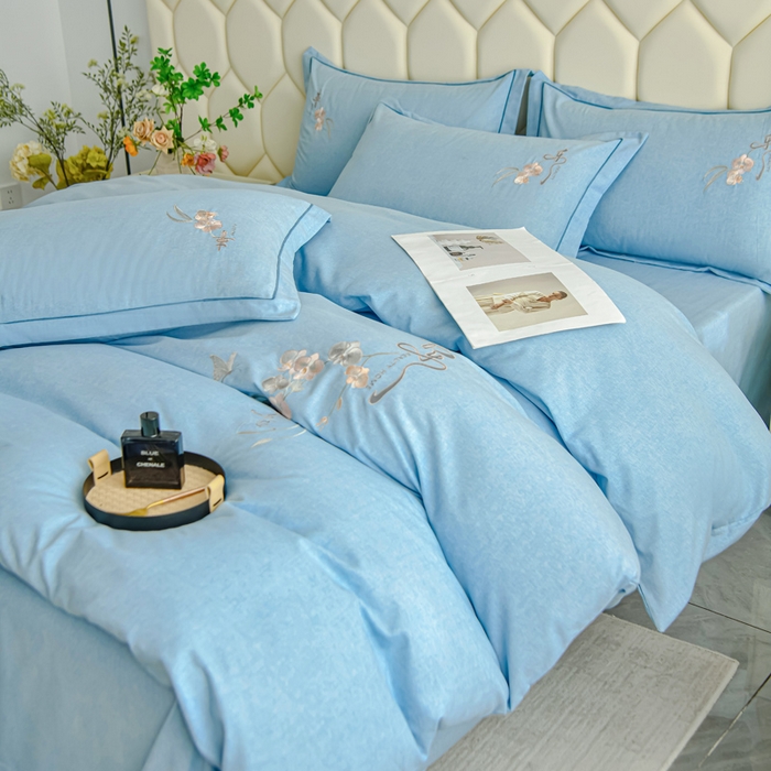 91家纺网 家纺一手货源 找家纺 U品汇 2025新品长绒棉加厚全棉纯棉磨毛刺绣花四件套生态磨毛套件 扶摇-星空蓝