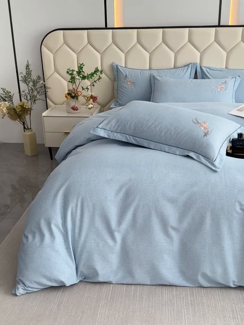 91家纺网 家纺一手货源 找家纺 U品汇 2025新品长绒棉加厚全棉纯棉磨毛刺绣花四件套生态磨毛套件 扶摇-星空蓝