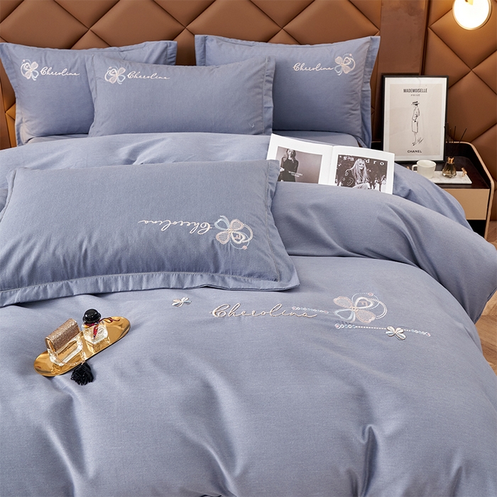 91家纺网 家纺一手货源 找家纺 U品汇 2025新品长绒棉加厚全棉纯棉磨毛刺绣花四件套生态磨毛套件 花季奇缘-宾利灰