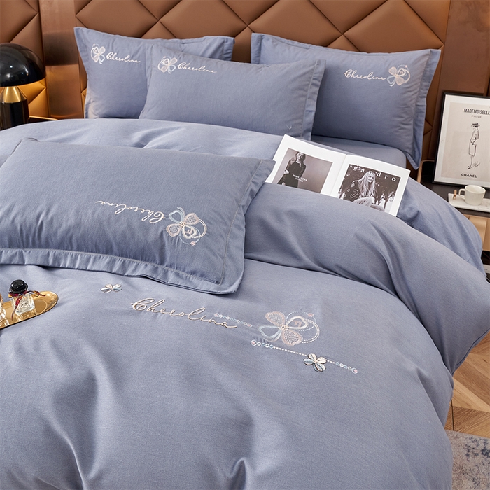 91家纺网 家纺一手货源 找家纺 U品汇 2025新品长绒棉加厚全棉纯棉磨毛刺绣花四件套生态磨毛套件 花季奇缘-宾利灰