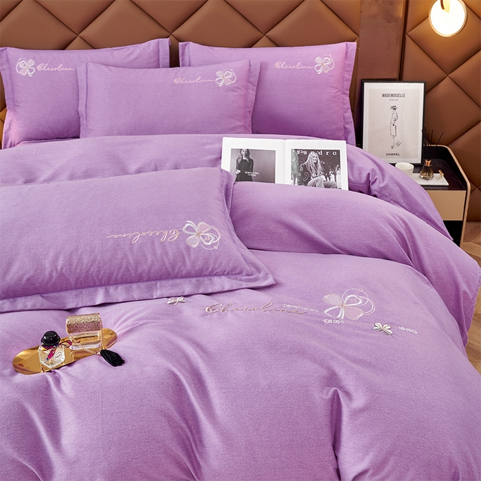 91家纺网 家纺一手货源 找家纺 U品汇 2025新品长绒棉加厚全棉纯棉磨毛刺绣花四件套生态磨毛套件 花季奇缘-星空紫