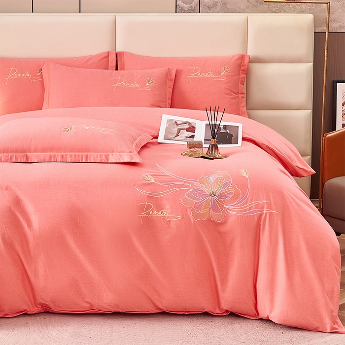 91家纺网 家纺一手货源 找家纺 U品汇 2025新品长绒棉加厚全棉纯棉磨毛刺绣花四件套生态磨毛套件 浪漫花语-砖红