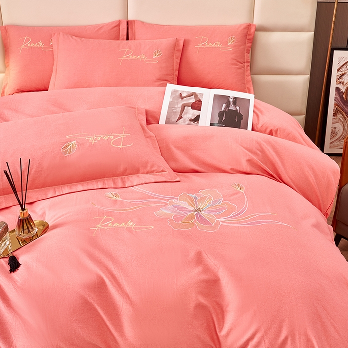 91家纺网 家纺一手货源 找家纺 U品汇 2025新品长绒棉加厚全棉纯棉磨毛刺绣花四件套生态磨毛套件 浪漫花语-砖红