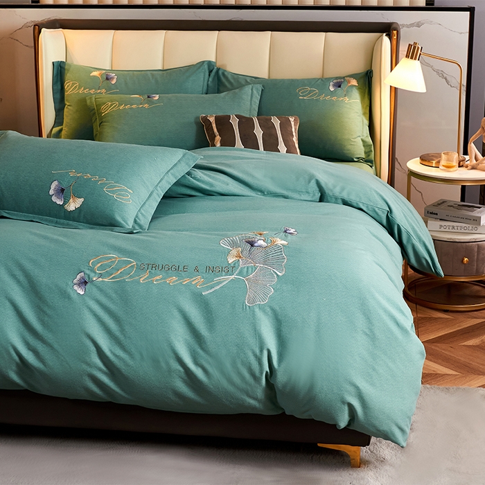 91家纺网 家纺一手货源 找家纺 U品汇 2025新品长绒棉加厚全棉纯棉磨毛刺绣花四件套生态磨毛套件 私情叶语-清浅绿