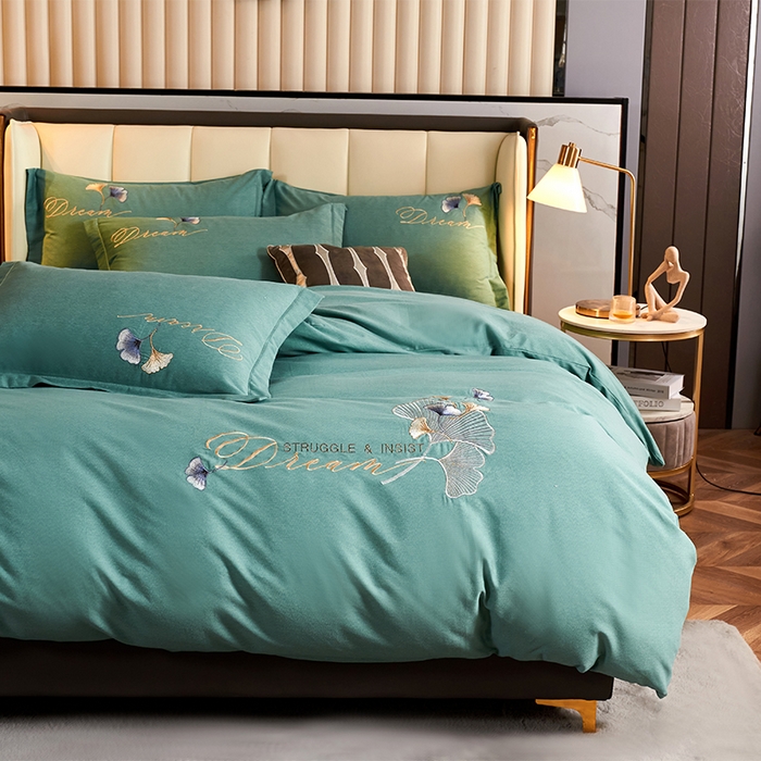 91家纺网 家纺一手货源 找家纺 U品汇 2025新品长绒棉加厚全棉纯棉磨毛刺绣花四件套生态磨毛套件 私情叶语-清浅绿