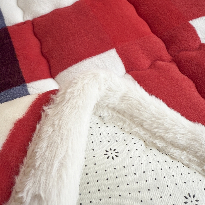 91家纺网 家纺一手货源 找家纺 迪梦思家纺 2025新款A类牛奶绒无印风格子床褥床护垫学生床垫--学生床图 平铺款-红蓝格