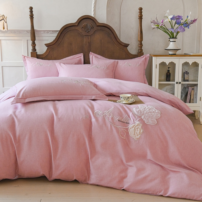 91家纺网 家纺一手货源 找家纺 U品汇 2025新品长绒棉加厚全棉纯棉磨毛立体刺绣花四件套生态磨毛加绒（玫瑰物语） 玫瑰物语-红豆沙