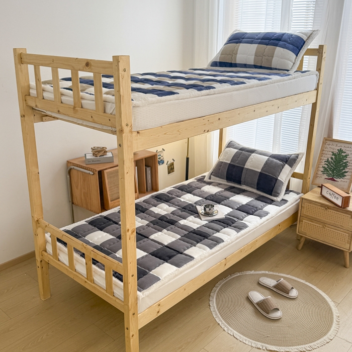 91家纺网 家纺一手货源 找家纺 迪梦思家纺 2025新款A类牛奶绒无印风格子床褥床护垫学生床垫--学生床图 平铺款-灰简格