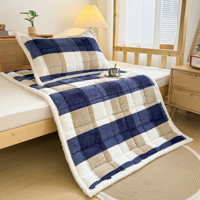 91家纺网 家纺一手货源 找家纺 迪梦思家纺 2025新款A类牛奶绒无印风格子床褥床护垫学生床垫--学生床图 平铺款-蓝简格