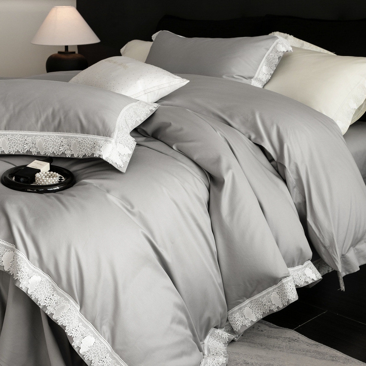 91家纺网 家纺一手货源 找家纺 馨蕊家居2025新款秋冬原创设计师轻奢风100支高定系列四件套-棉米朵 棉米朵-高级灰