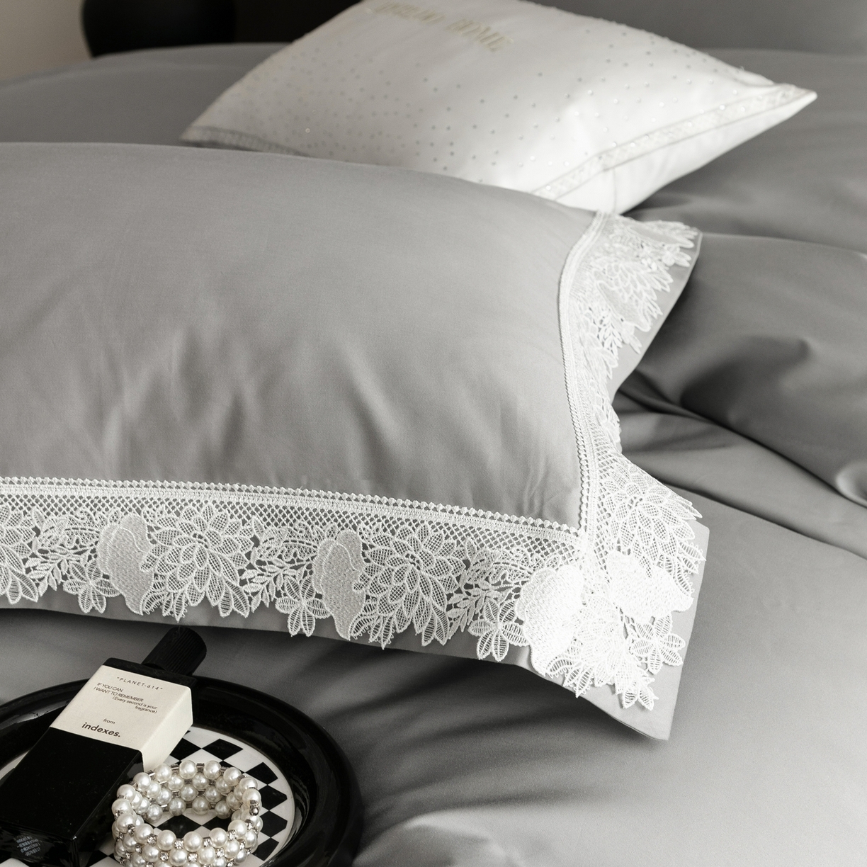 91家纺网 家纺一手货源 找家纺 馨蕊家居2025新款秋冬原创设计师轻奢风100支高定系列四件套-棉米朵 棉米朵-高级灰