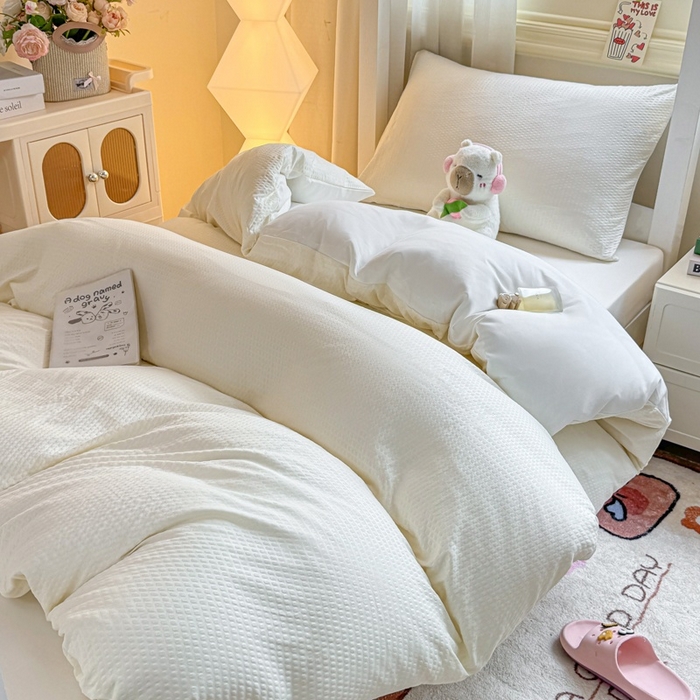 91家纺网 家纺一手货源 找家纺 麒东家纺 2025新款圆豆纱华夫格学生三件套 米白