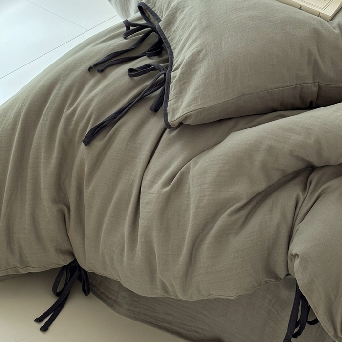 91家纺网 家纺一手货源 找家纺 FORTWO家纺原创设计（FOR TWO家纺） 2025新款双层纱撞色包边蝴蝶结款四件套-海盐 海盐-青石绿