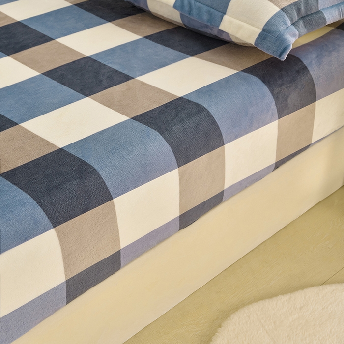 91家纺网 家纺一手货源 找家纺 圣靓家纺 2025新款加厚牛奶绒床笠 简静时光