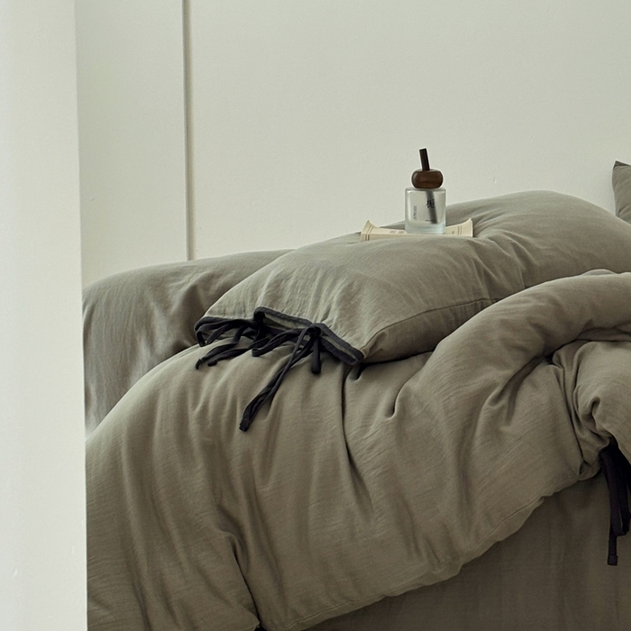 91家纺网 家纺一手货源 找家纺 FORTWO家纺原创设计（FOR TWO家纺） 2025新款双层纱撞色包边蝴蝶结款四件套-海盐 海盐-青石绿