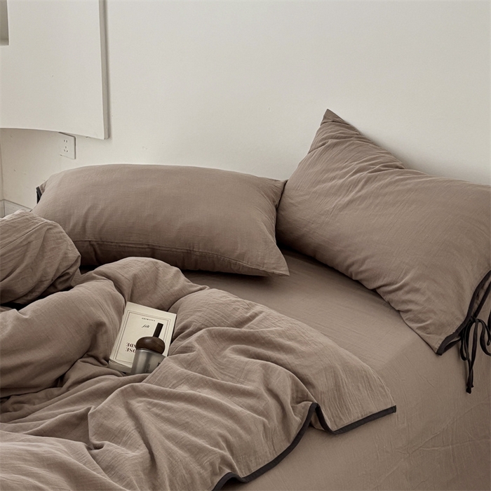 91家纺网 家纺一手货源 找家纺 FORTWO家纺原创设计（FOR TWO家纺） 2025新款双层纱撞色包边蝴蝶结款四件套-海盐 海盐-黑巧