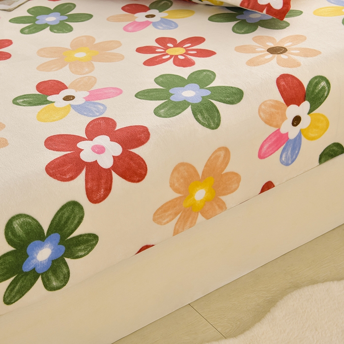 91家纺网 家纺一手货源 找家纺 圣靓家纺 2025新款加厚牛奶绒床笠 花花世界