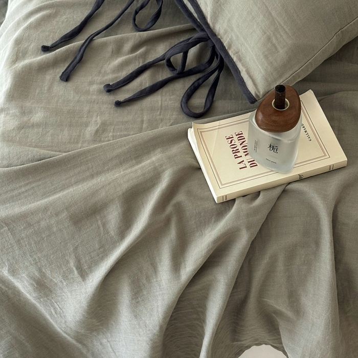 91家纺网 家纺一手货源 找家纺 FORTWO家纺原创设计（FOR TWO家纺） 2025新款双层纱撞色包边蝴蝶结款四件套-海盐 海盐-青石绿