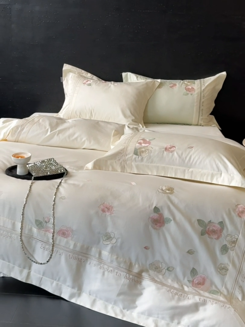 91家纺网 家纺一手货源 找家纺 MIU缪家居 2025新款100支全棉四件套-沁山茶 沁山茶-清雅白