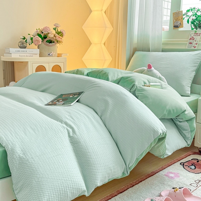 91家纺网 家纺一手货源 找家纺 麒东家纺 2025新款圆豆纱华夫格学生三件套 绿色