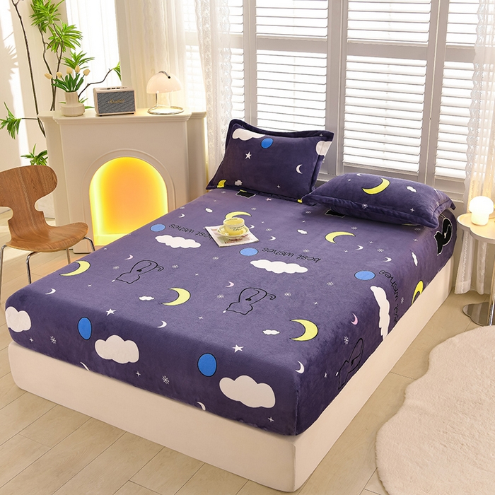 91家纺网 家纺一手货源 找家纺 圣楚家纺 2025新款牛奶绒床笠 晚安喵喵