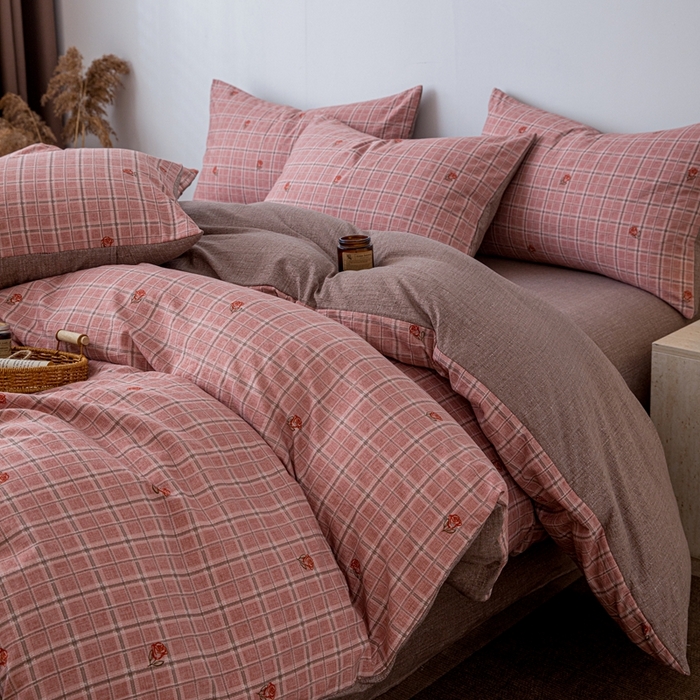 91家纺网 家纺一手货源 找家纺 芯贝儿 2025秋冬新品加厚原麻复古风亚麻皱皱双层纱水洗m四件套 秋恋--红