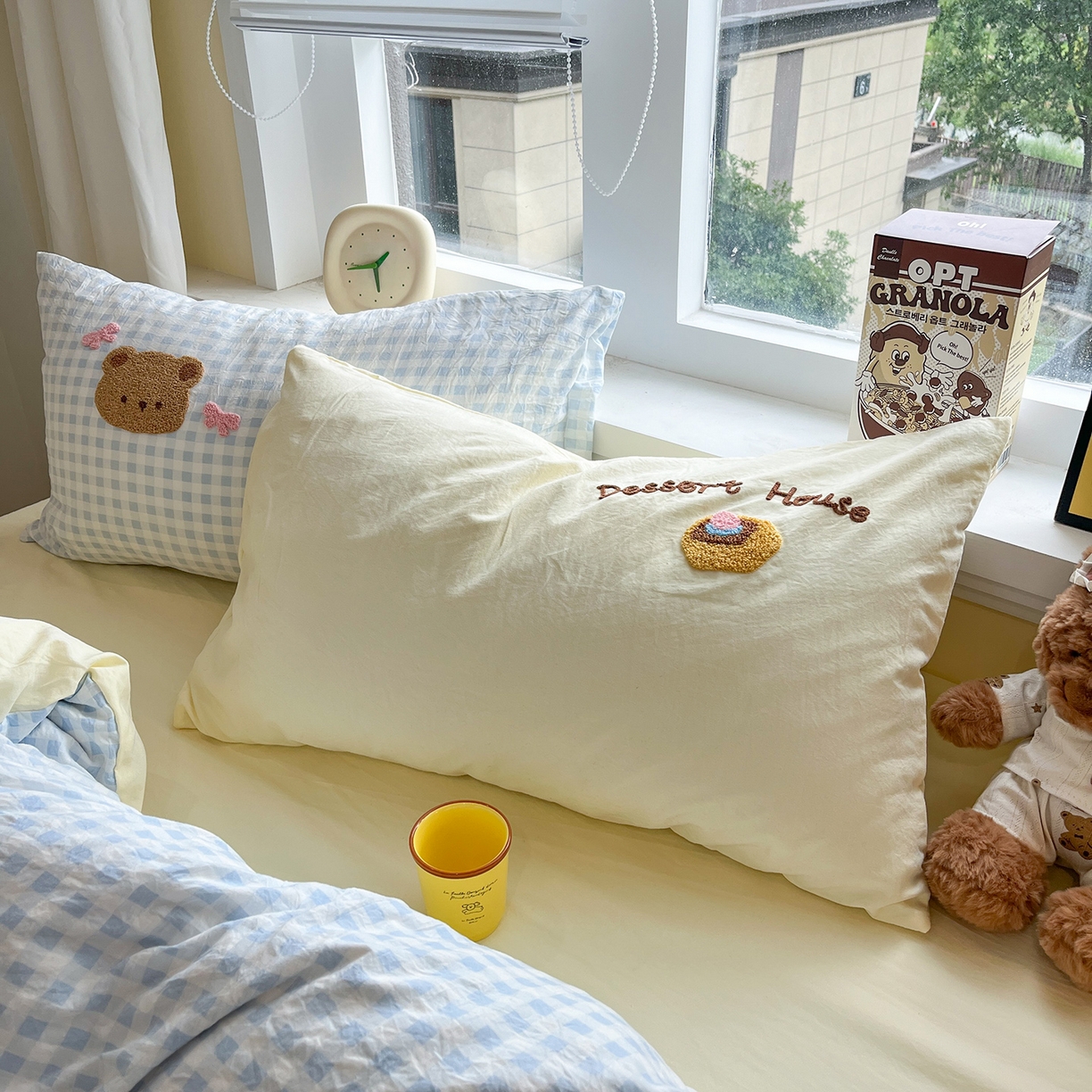 91家纺网 家纺一手货源 找家纺 桃心家居 2025新款A类亲肤舒适软糯云柔水洗棉少女卡通格子混搭毛巾绣水洗棉系列四件套 云柔水洗棉-毛巾绣甜品小熊